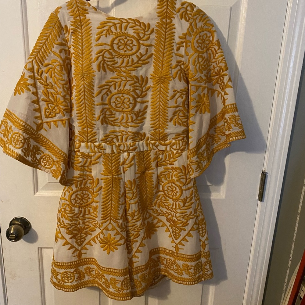 Aztec print shorts romper. Never worn. size M/L